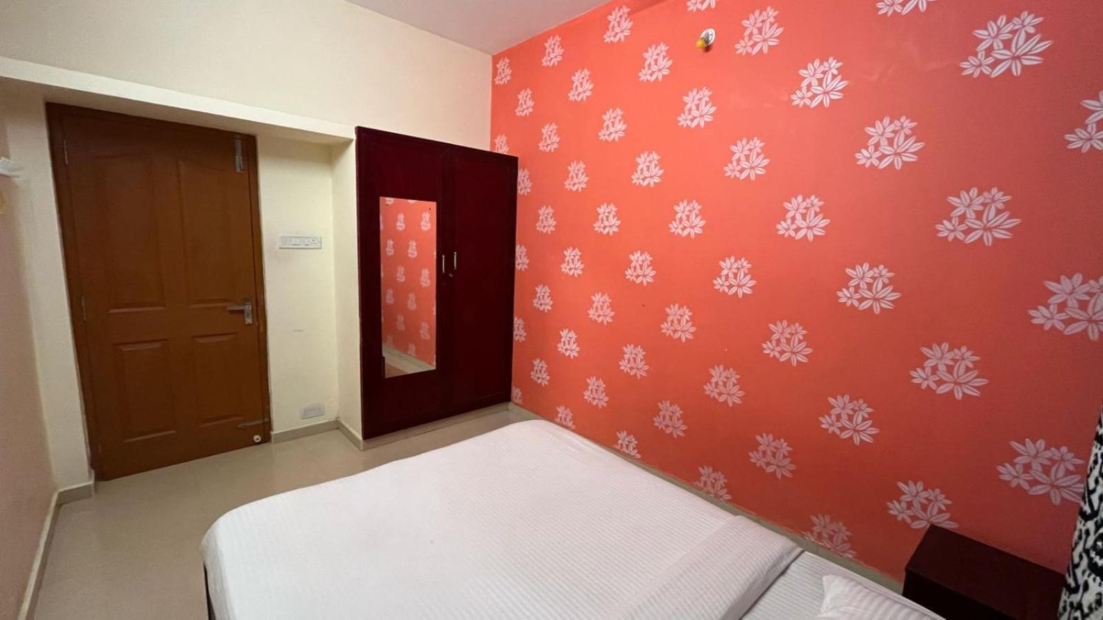 פונדיצ'רי Shri Sai Balavany Residency מראה חיצוני תמונה